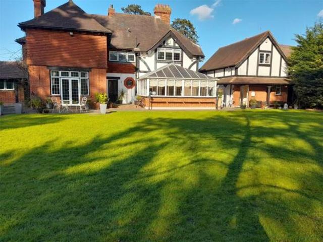 Farm for sale in Locksbottom, Greater London