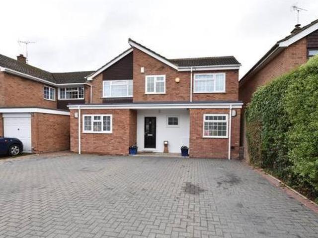 House for sale in Lyons, Greater London