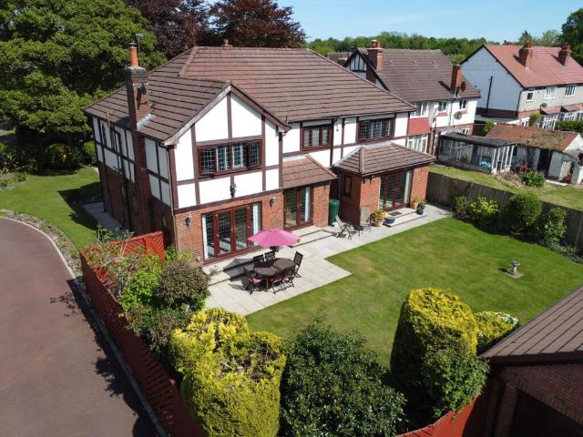Farm for sale in Maghull