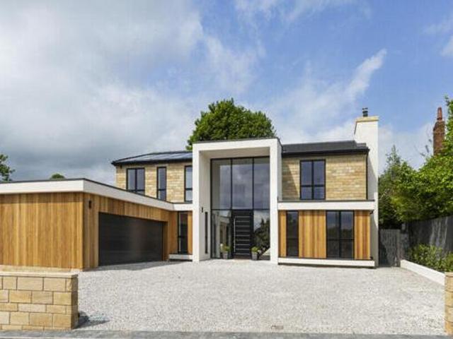 House for sale in Heckmondwike, West Yorkshire