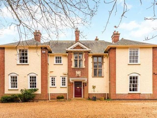 House for sale in Newport Pagnell