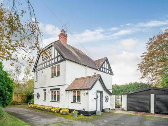House for sale in Camp Hill, Warwickshire