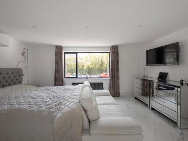 Farm for sale in Monks Orchard, Kent