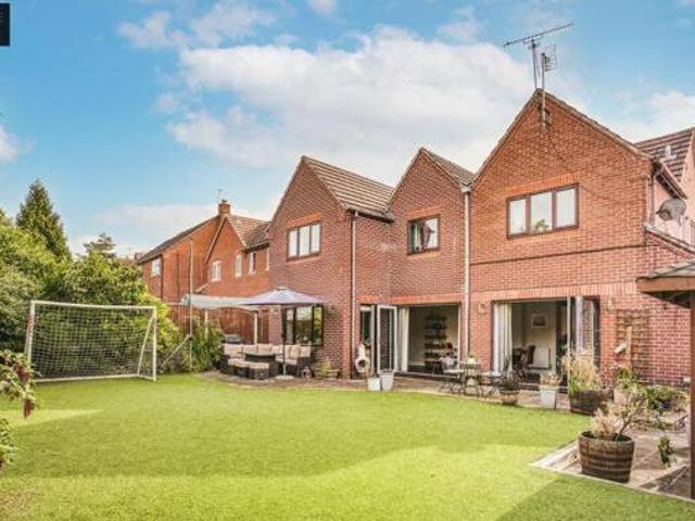 House for sale in East Midlands