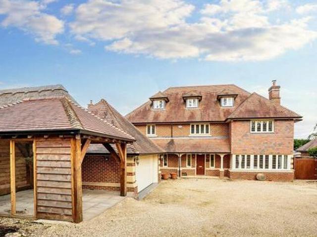 House for sale in The Slade, Oxfordshire