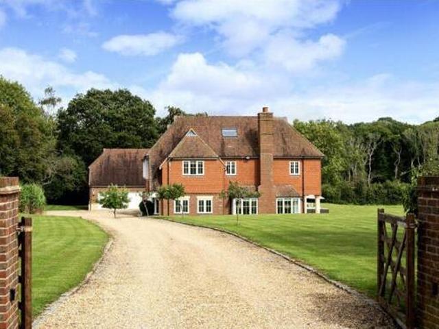 House for sale in Littlecote, West Sussex