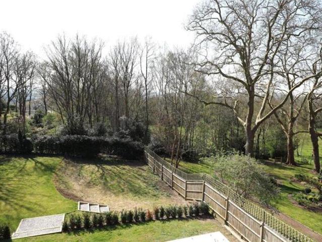 Farm for sale in Wimbledon, Greater London