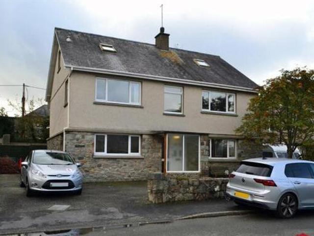 House for sale in Pwllheli