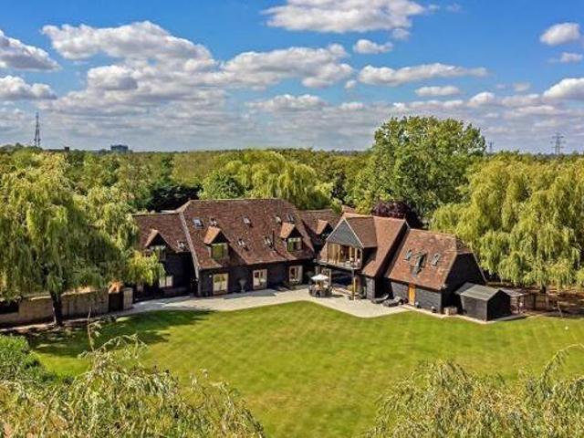 House for sale in Bedford
