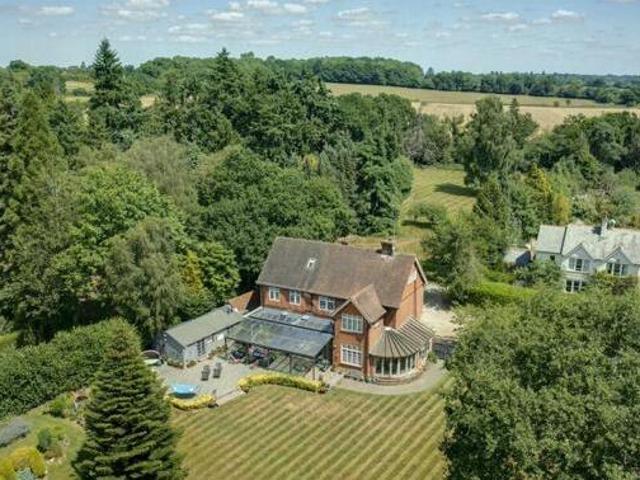 House for sale in Batchworth, Hertfordshire