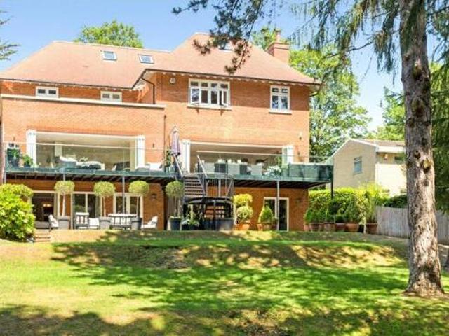House for sale in Batchworth, Hertfordshire