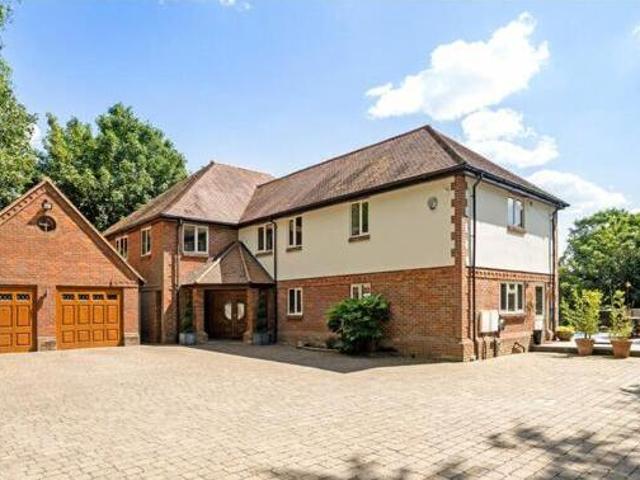 House for sale in Batchworth, Hertfordshire