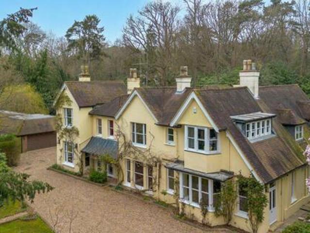 House for sale in Batchworth, Hertfordshire