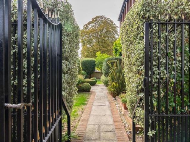 Property for sale in Cat Hill, England