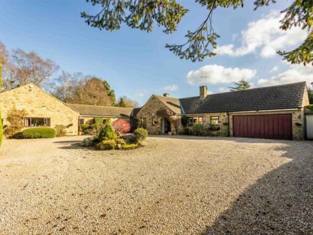 Bungalow for sale in Shadwell, Greater London