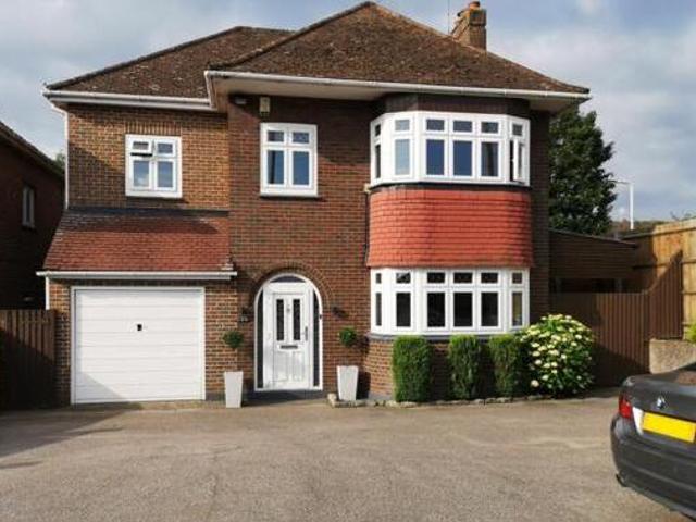 House for sale in Oad Street, Kent