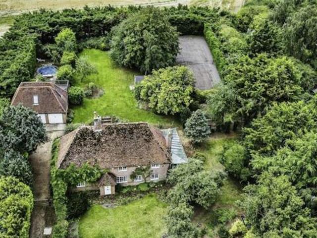 House for sale in Oad Street, Kent