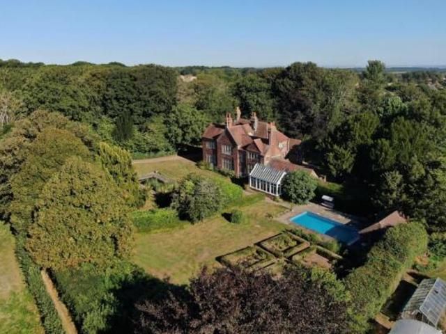 Farm for sale in Oad Street, Kent