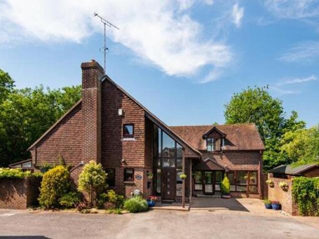 House for sale in Horsham, West Sussex