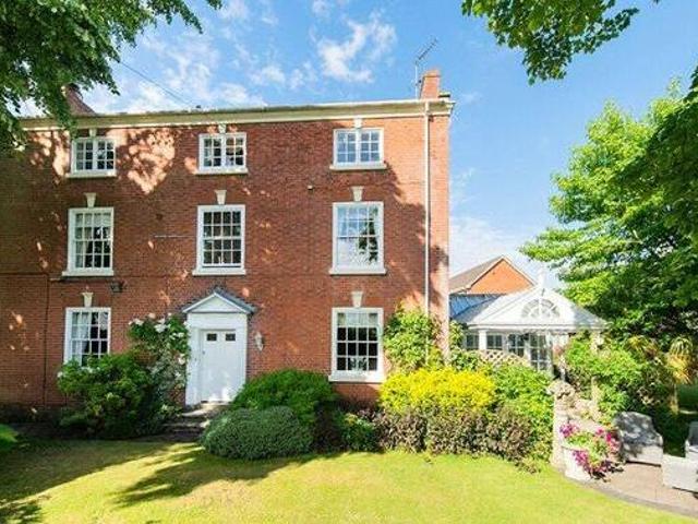House for sale in Stourbridge, West Midlands