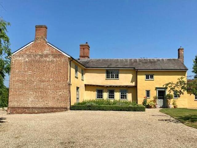 House for sale in Chelmondiston, Suffolk
