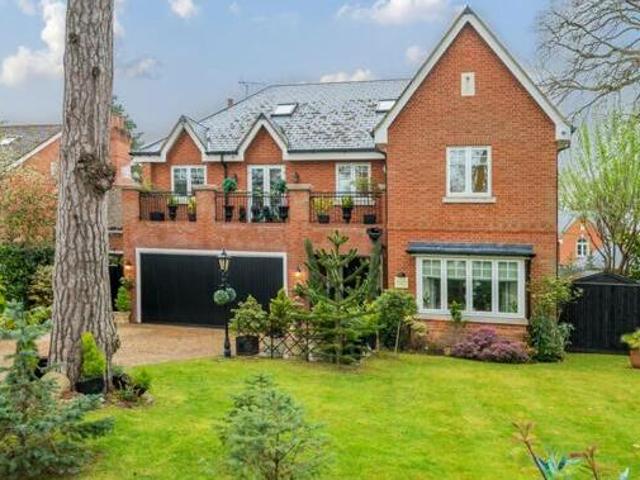 House for sale in Surrey