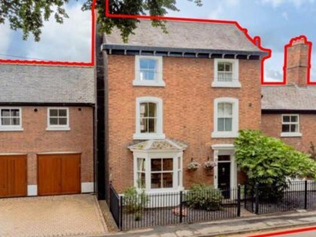 House for sale in City of London, Greater London