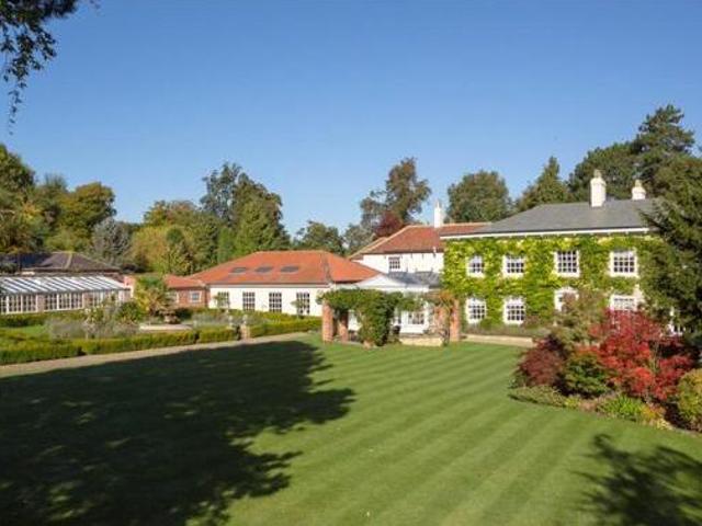 House for sale in Fishers Green, North Yorkshire