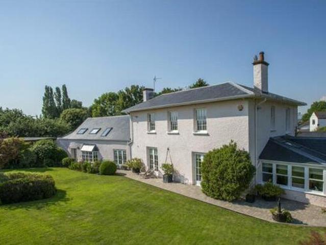 House for sale in Rumwell