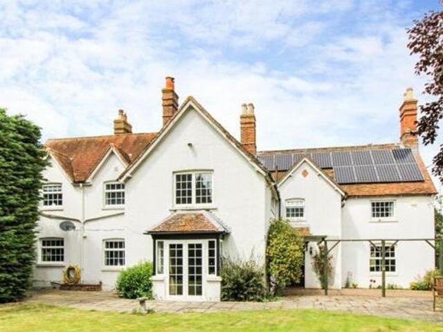 House for sale in Thatcham, West Berkshire