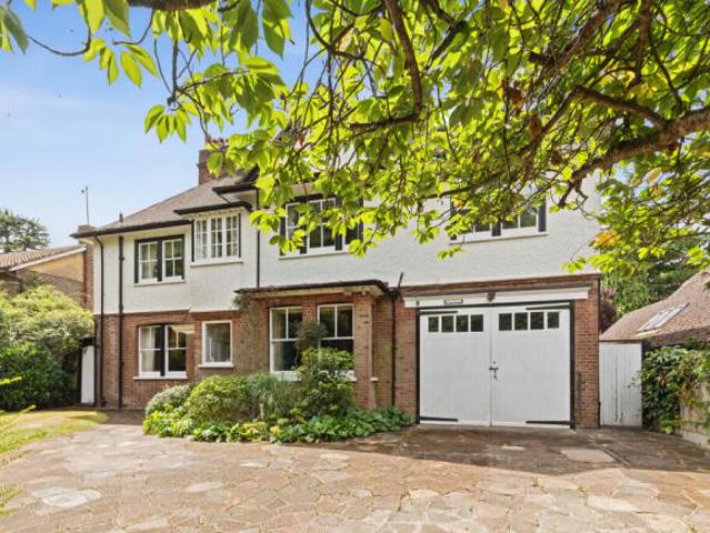 Farm for sale in Bushey