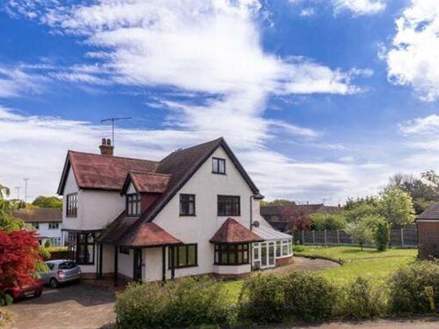 House for sale in Epping