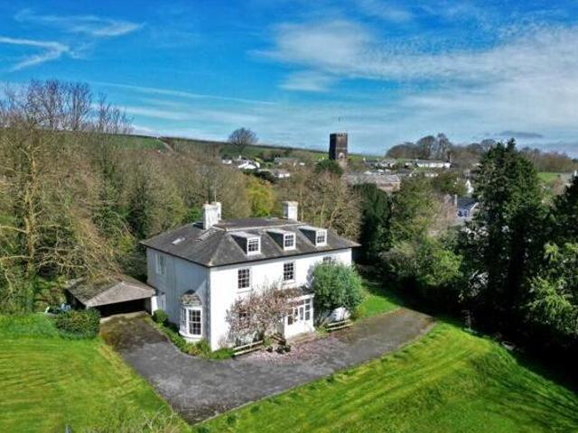 House for sale in Strode, Devon