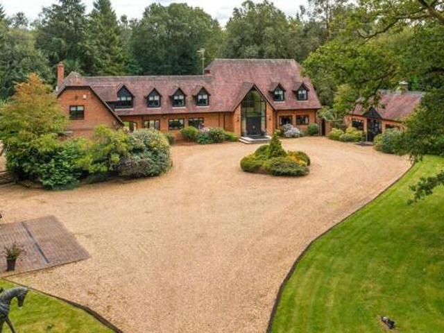 House for sale in Pouchen End, Hertfordshire