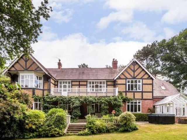 House for sale in Broadwater Down, Sandown Park