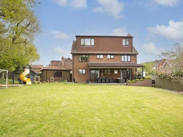 House for sale in Uckfield, Cross In Hand