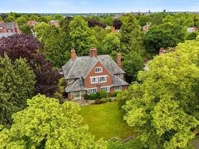 House for sale in Pulford
