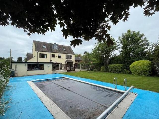 House for sale in Lyons, Greater London