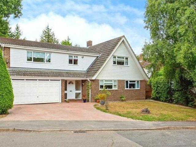 House for sale in Windsor House Stables, Lambourn
