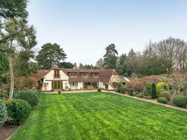 House for rent in Surrey
