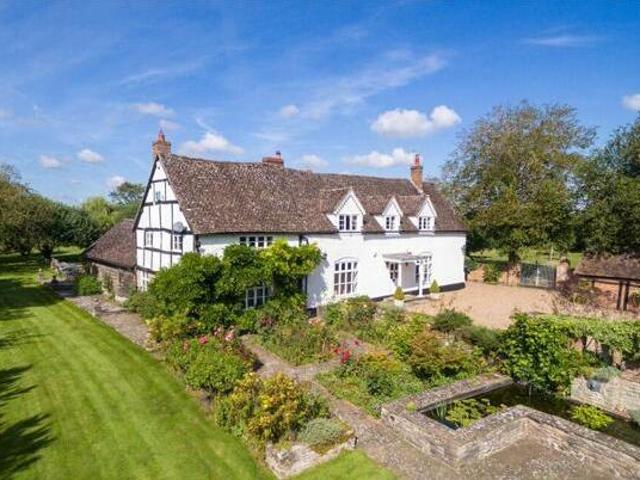 House for sale in Worcestershire