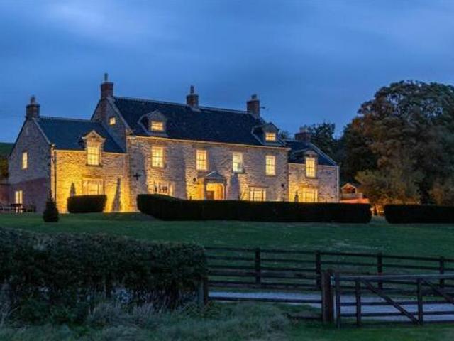 House for sale in High Field, York