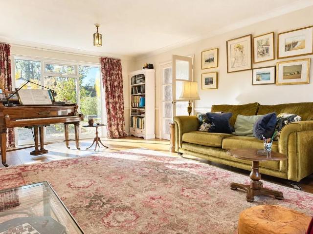 House for rent in Farnham, Waverley