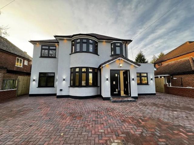 House for rent in Ickenham, Greater London