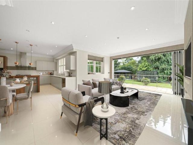 House for rent in Blackhills, Surrey