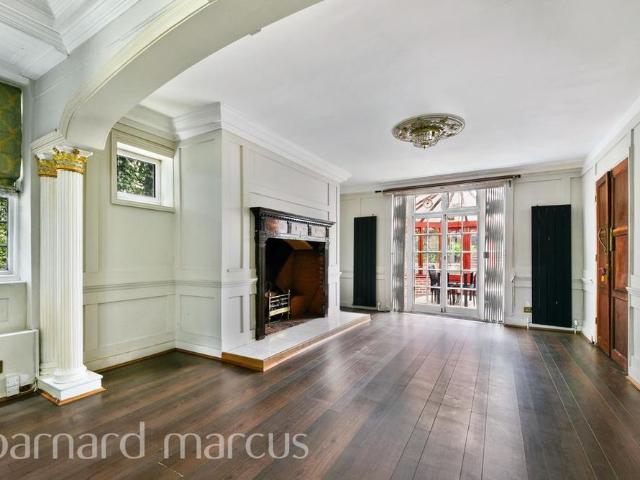 House for rent in London Borough of Sutton, Greater London