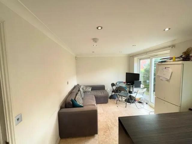 House for rent in East Bank, Norfolk