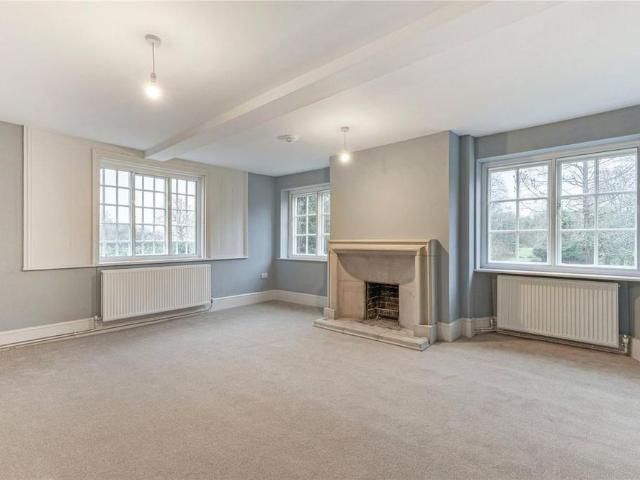 House for rent in Ashlyns Estate, Pouchen End