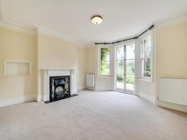 House for rent in The Close, Hampshire