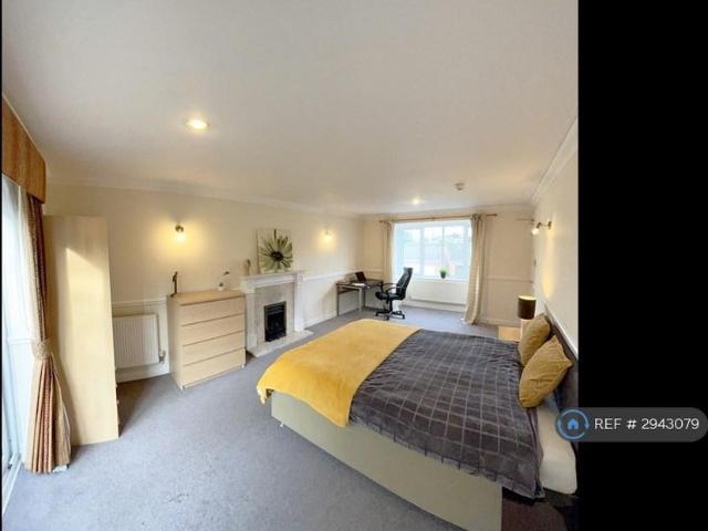 House for rent in Westfield View, East Bank